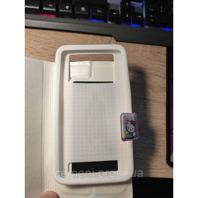 Универсальный чехол-книжка для смартфонов 5.5