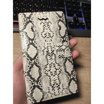 Универсальный чехол-книжка для смартфонов 5.5