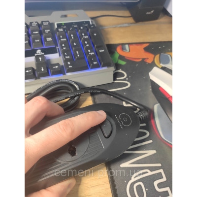 Сетевой удлинитель 3 розетки с заземлением + 4 USB 5V/2.1A, 2500W, защитой от перегрузки